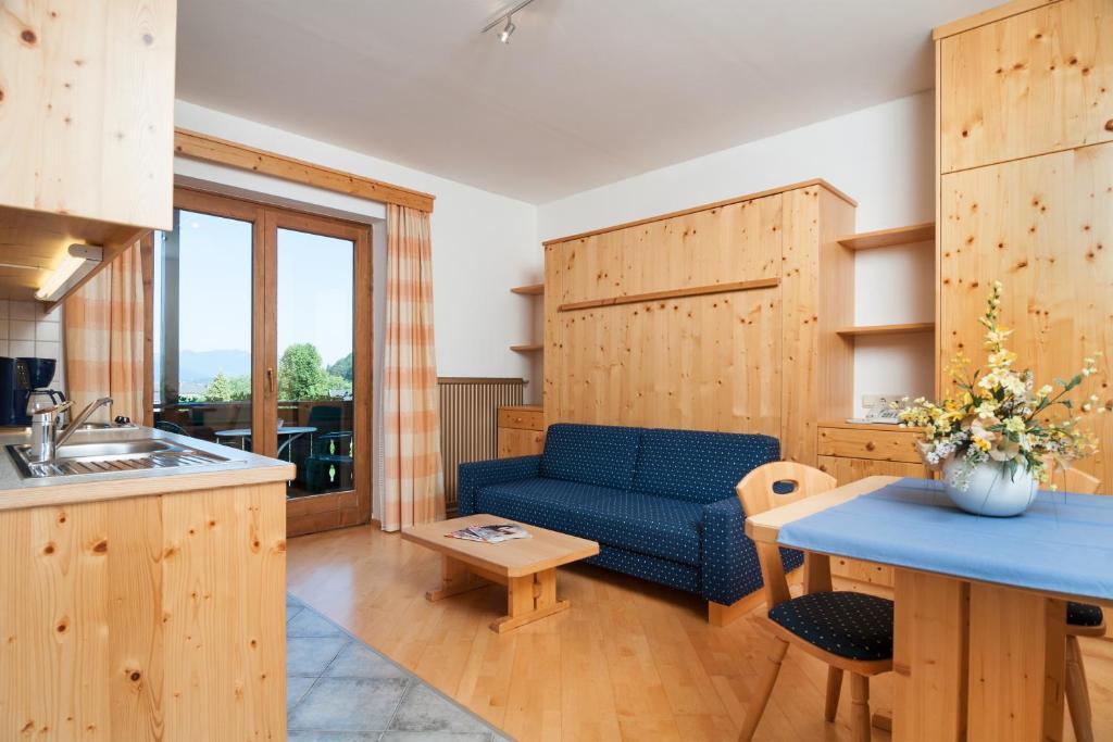 Hubertushof Hotel Latschach ober dem Faakersee Ruang foto