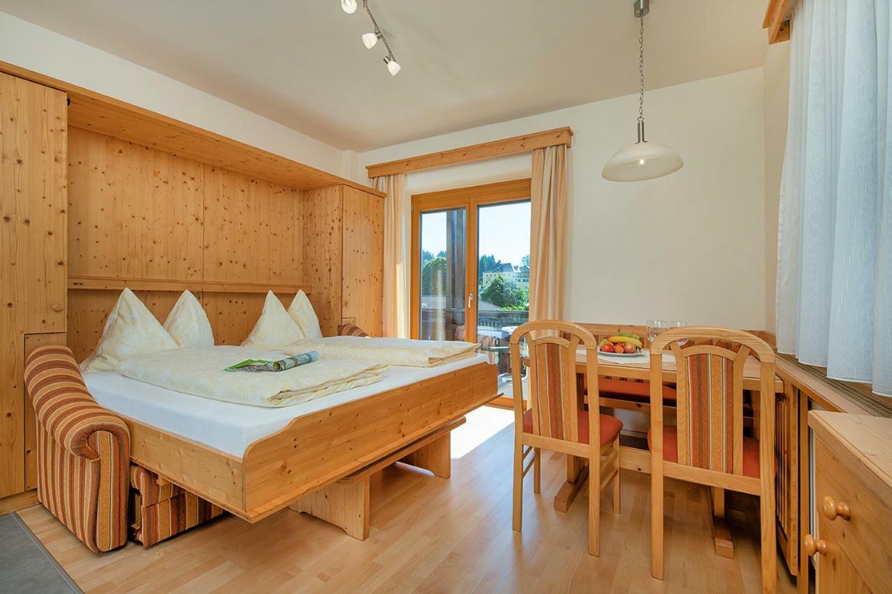 Hubertushof Hotel Latschach ober dem Faakersee Bagian luar foto